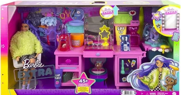 Barbie Extra PLayset and Doll