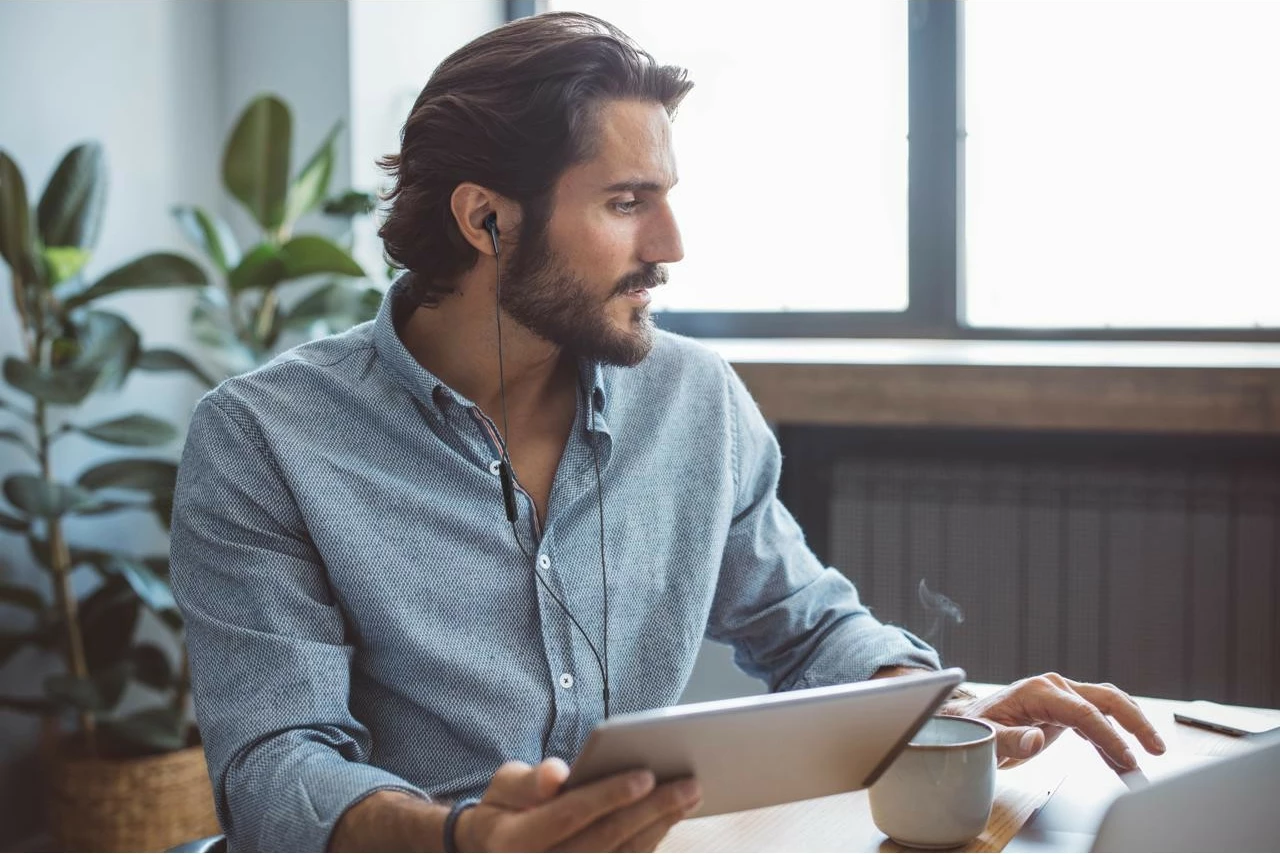 Kufje JVC HA-FR17UC-UB me mikrofon, USB-C, të zeza