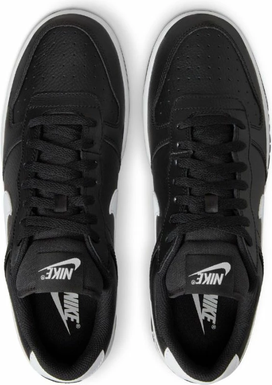 Atlete Nike për meshkuj, të zeza