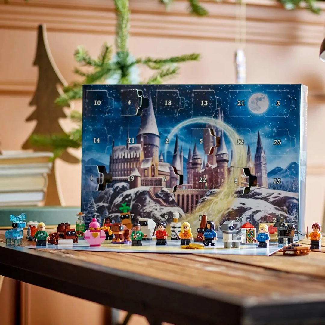 Kalendar advent LEGO Harry Potter 76456, 278 pjesë, 8 minifigura