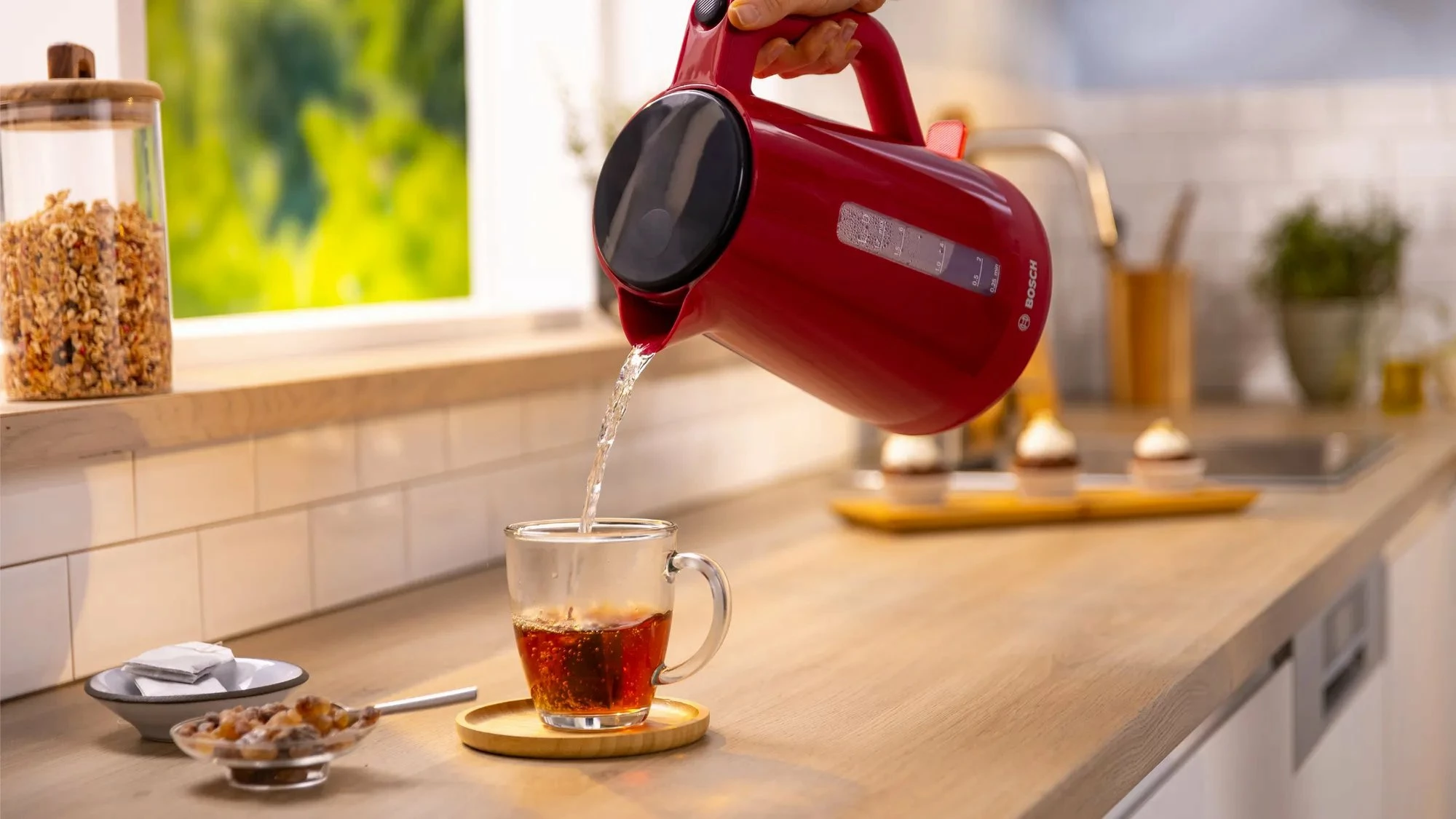 Çajnik elektrik Bosch MyMoment TWK1M124 1.7L 2400W, i kuq