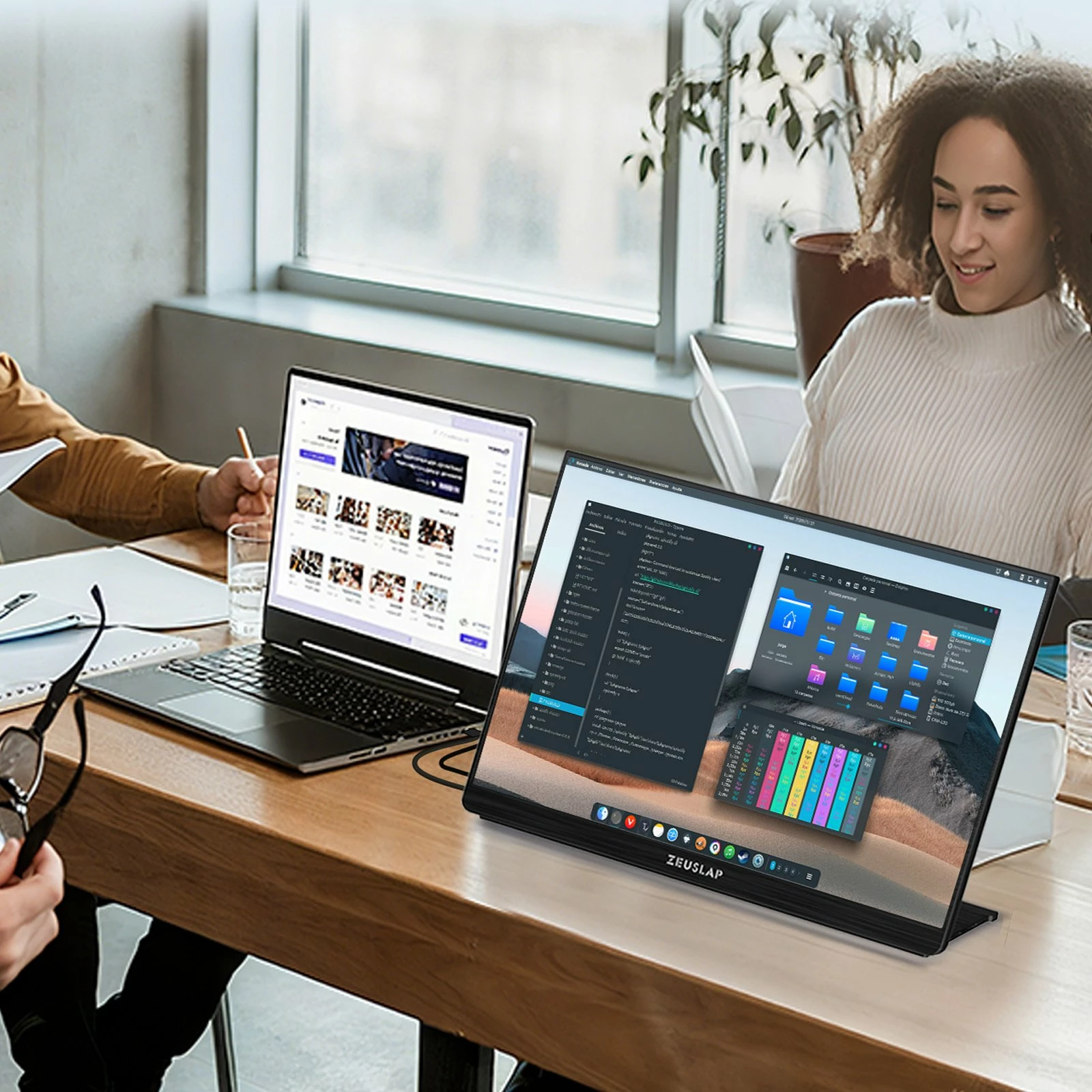 Monitor portativ Zeuslap P16F 16" WQXGA 2560x1600 IPS 240Hz USB-C/Mini HDMI, i zi, set me kabllo dhe karikues