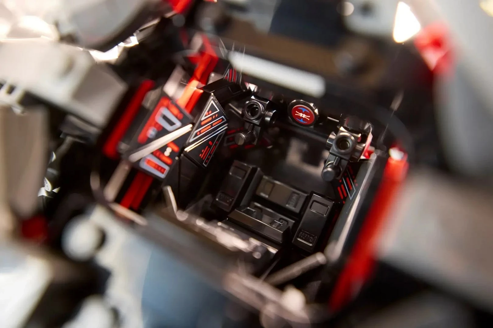 Set LEGO Star Wars 75382 TIE Interceptor