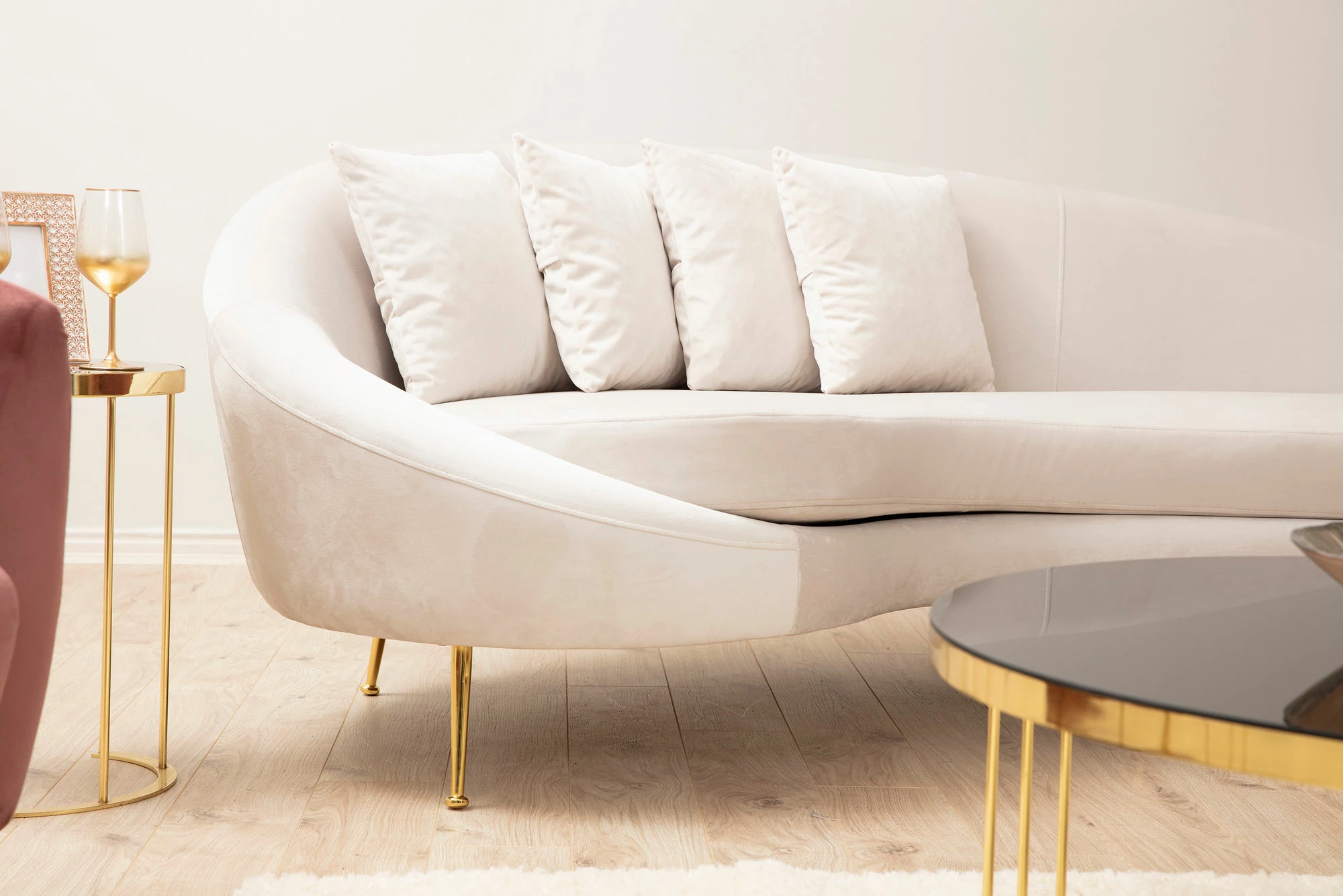 Divan treshe Atelier del Sofa, Eses majtas, bezhë
