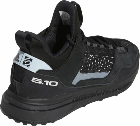Këpucë femra adidas [Madhësia: 38]