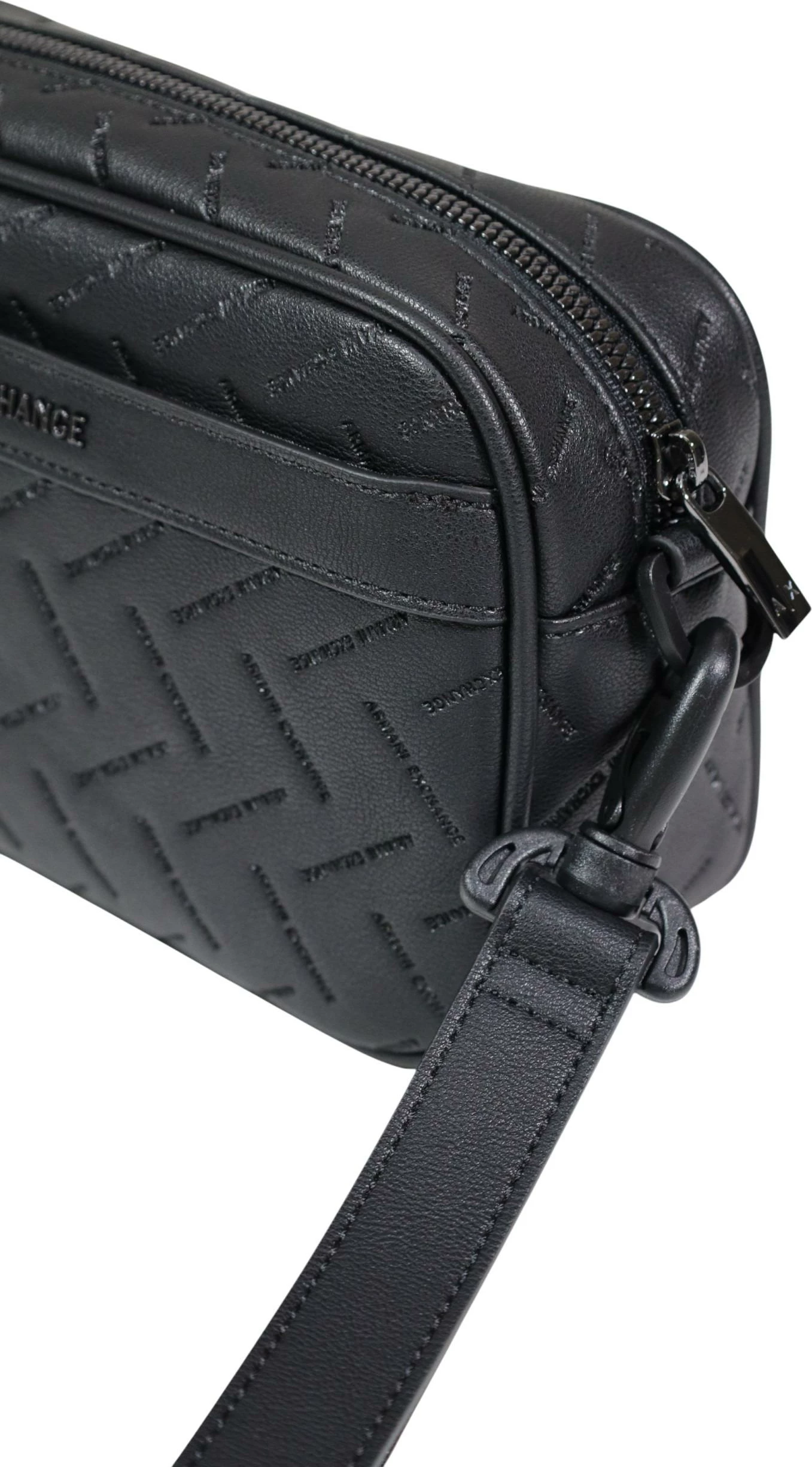 Çantë kozmetike për meshkuj Armani Exchange XM002600 AF22652, e zezë