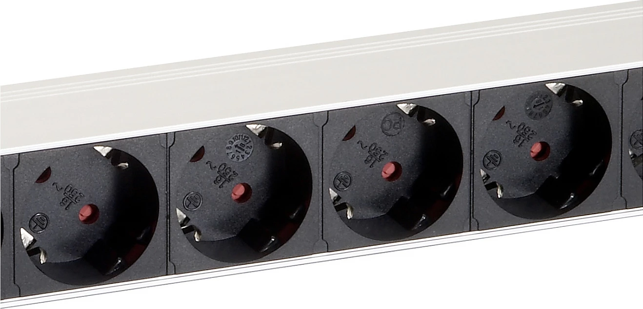 Listë prizash rack Equip 19" 8x Schuko, 1.8m, alumini
