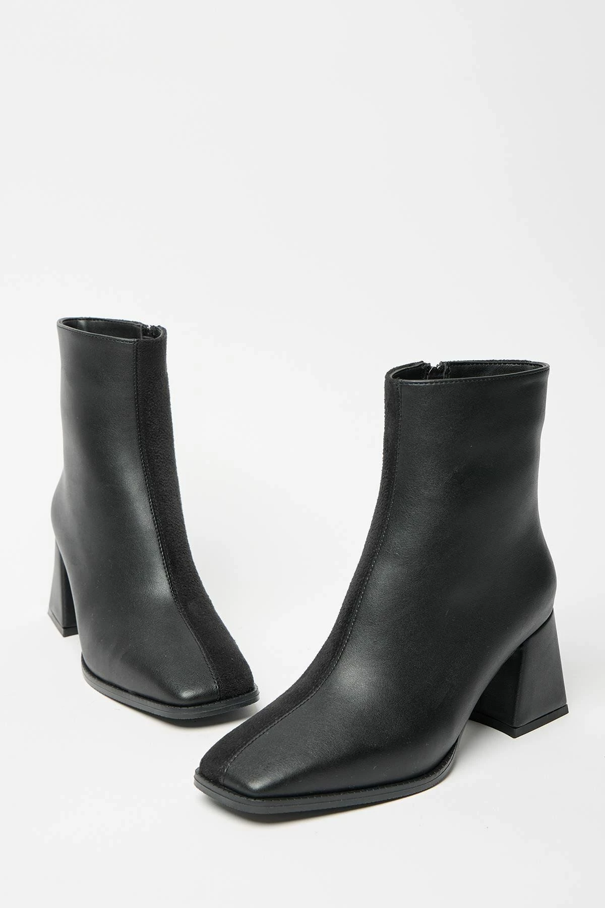 Çizme për gra, ngjyrë e zezë, Jumeon, MK1345025KR20-004