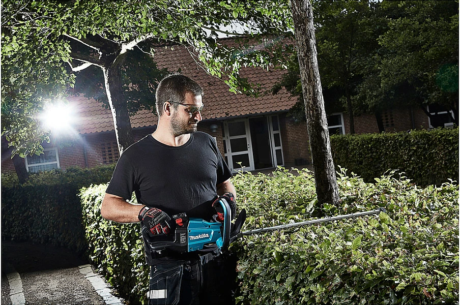 Gërshërë për gardh Makita DUH502Z, 50 cm, me bateri, 4000 RPM, blu