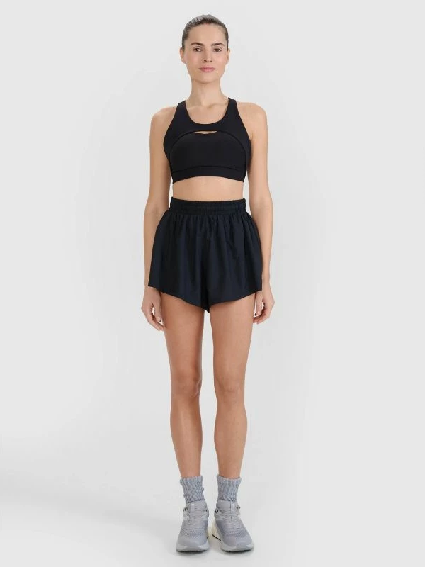 Shorce trajnimi për femra 4F, të zeza