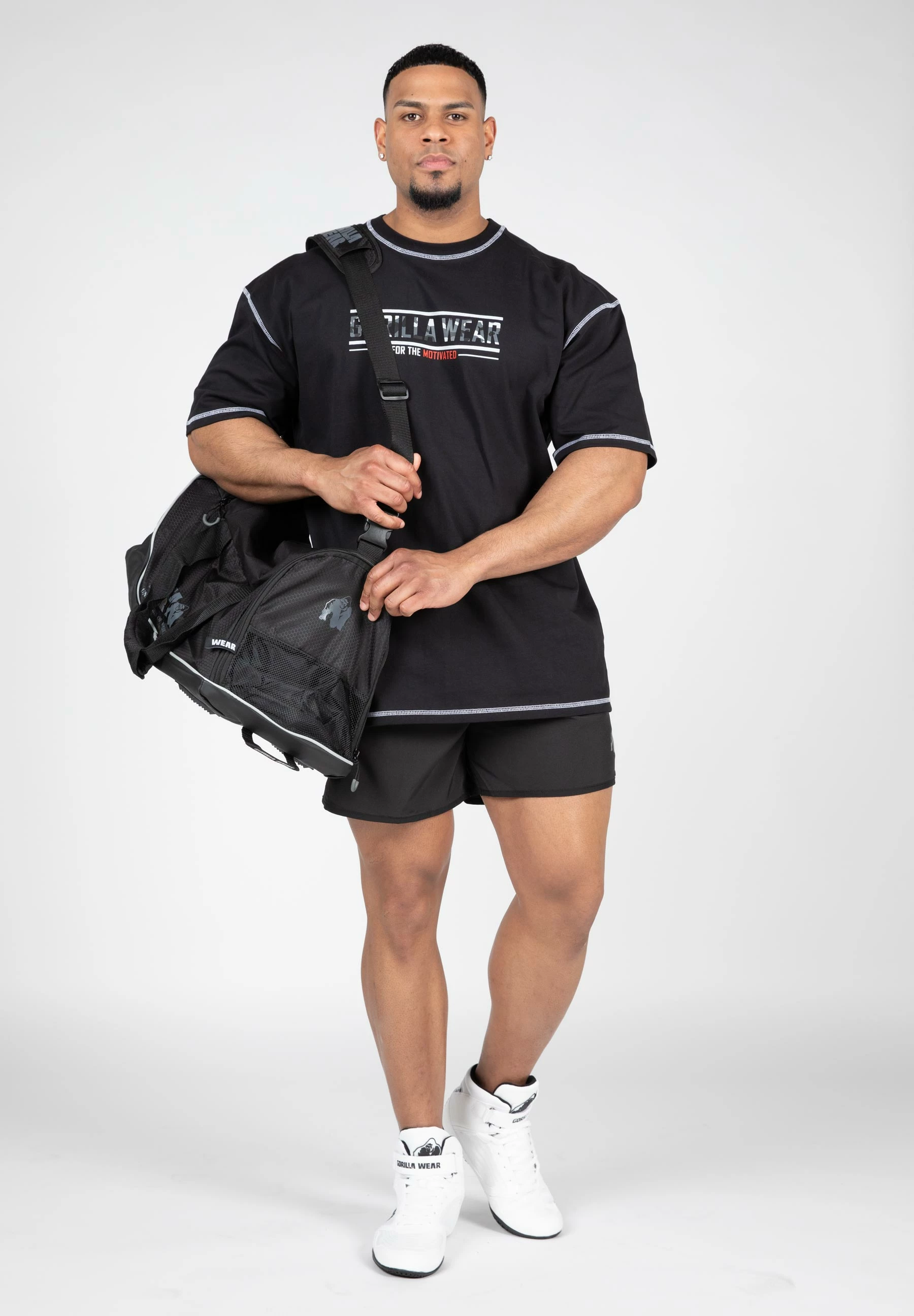 Maicë për meshkuj Saginaw- E  zezë