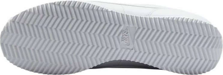 Atlete Nike për femra, të bardha