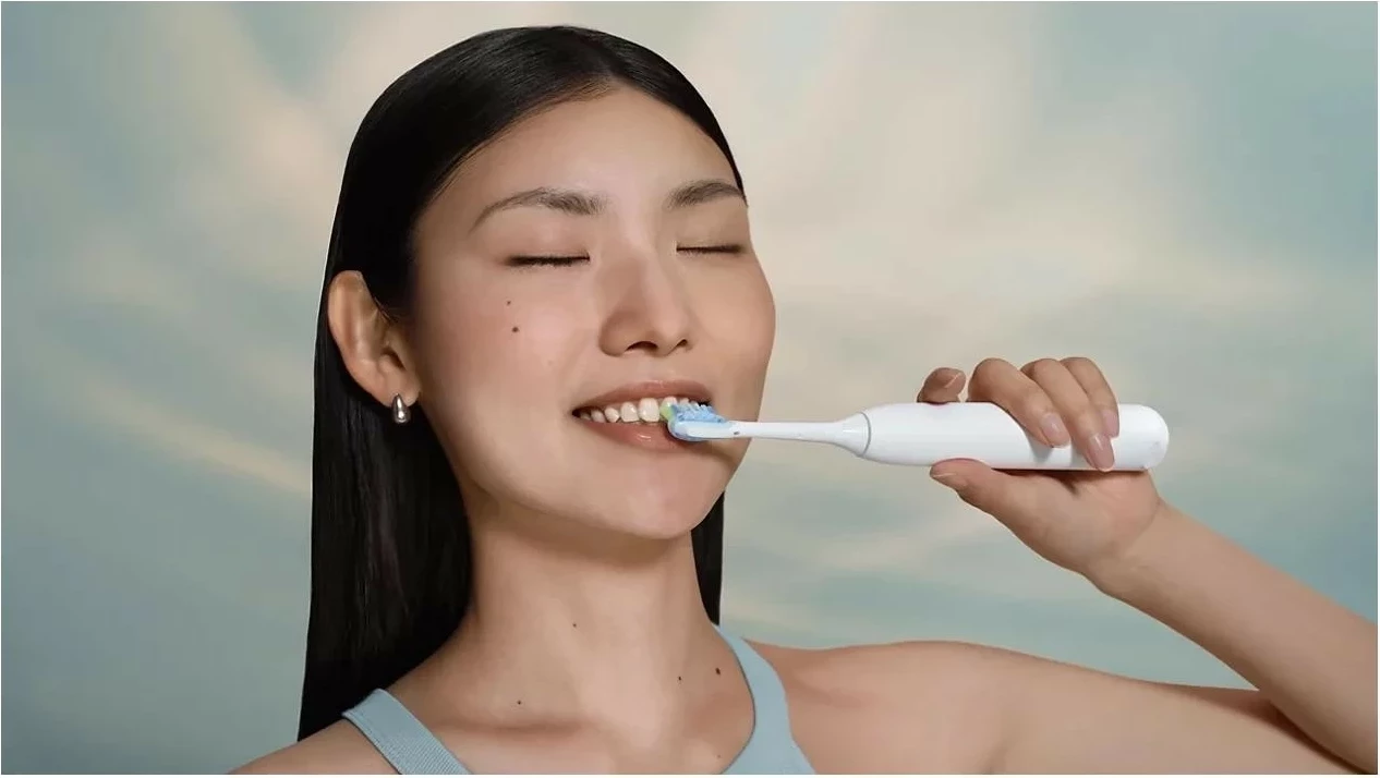 Furçë dhëmbësh sonike Philips Sonicare 5500 HX7119/02, 2 koka, 2 mbajtëse, 2 kuti udhëtimi, bardhë/zezë