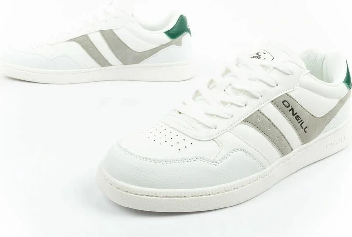 Atlete meshkuj O'Neill Ione, të bardha