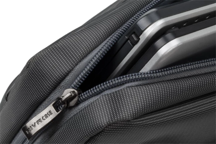 çantë laptopi RIVACASE 8251 për 17.3 inç, gri