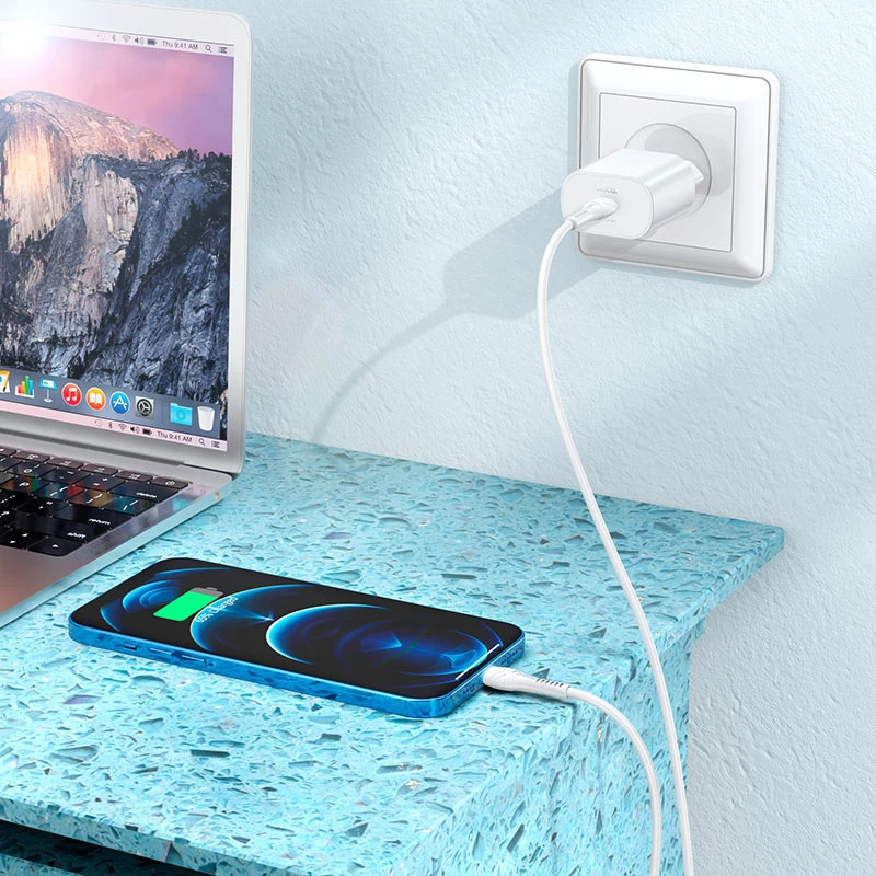 Karikues muri HOCO Jetta N22 PD 25W USB-C, me kabllo USB-C në Lightning 1m, i bardhë