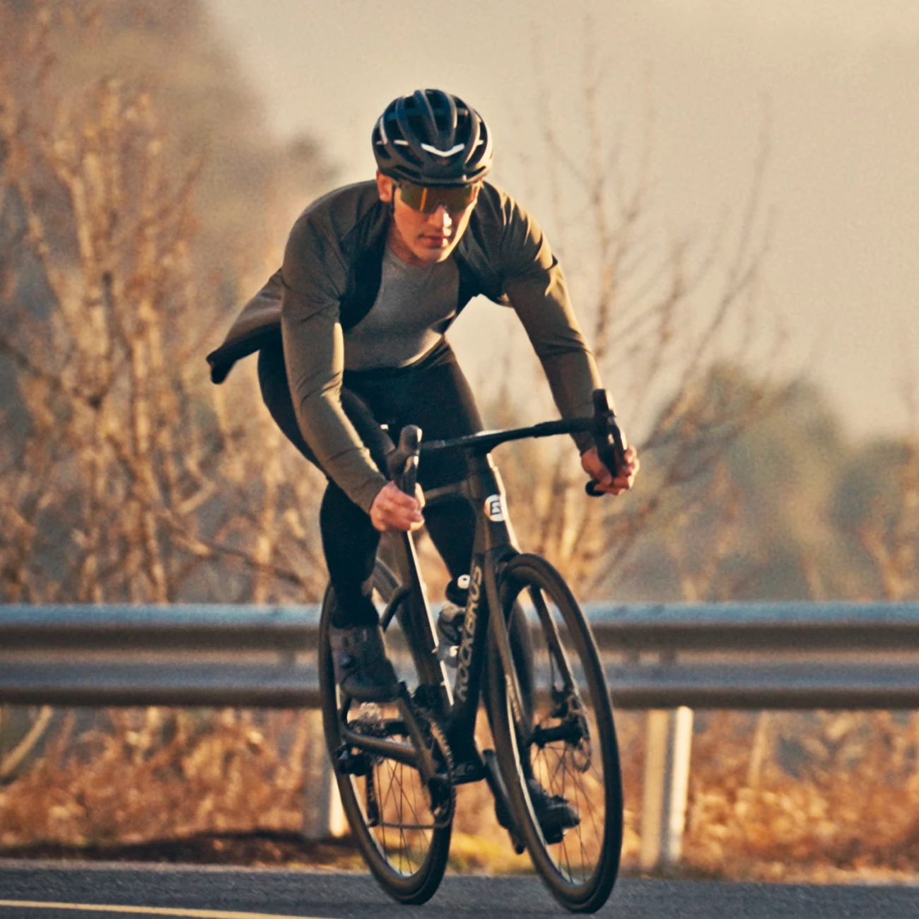 Helmet biçiklete Rockbros HC-58BK-M 55-58 cm, zi/gri