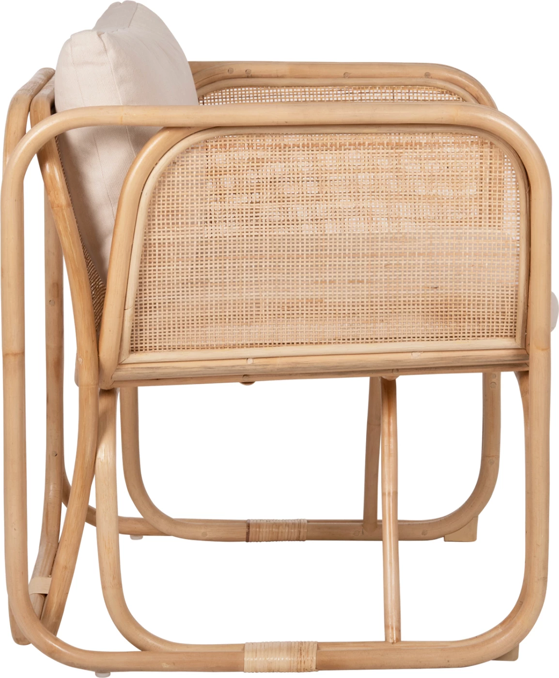 Karrige Wendy FH9816 prej ratanit, ngjyrë natyrale e lëmuar - jastëkë të bardhë, 73x72x84H cm