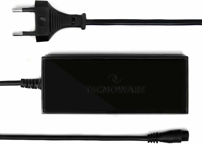 Karikues universal për laptop TECNOWARE FAU17610 95W, i zi, set me 10 konektorë