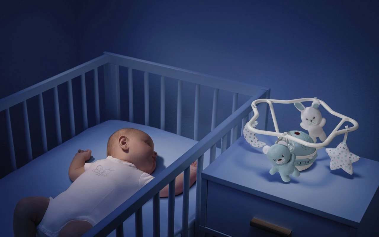 Karusel muzikor Chicco First Dreams Rainbow 3-in-1 CHICZ-0934, kaltër, set me lodra pelushi