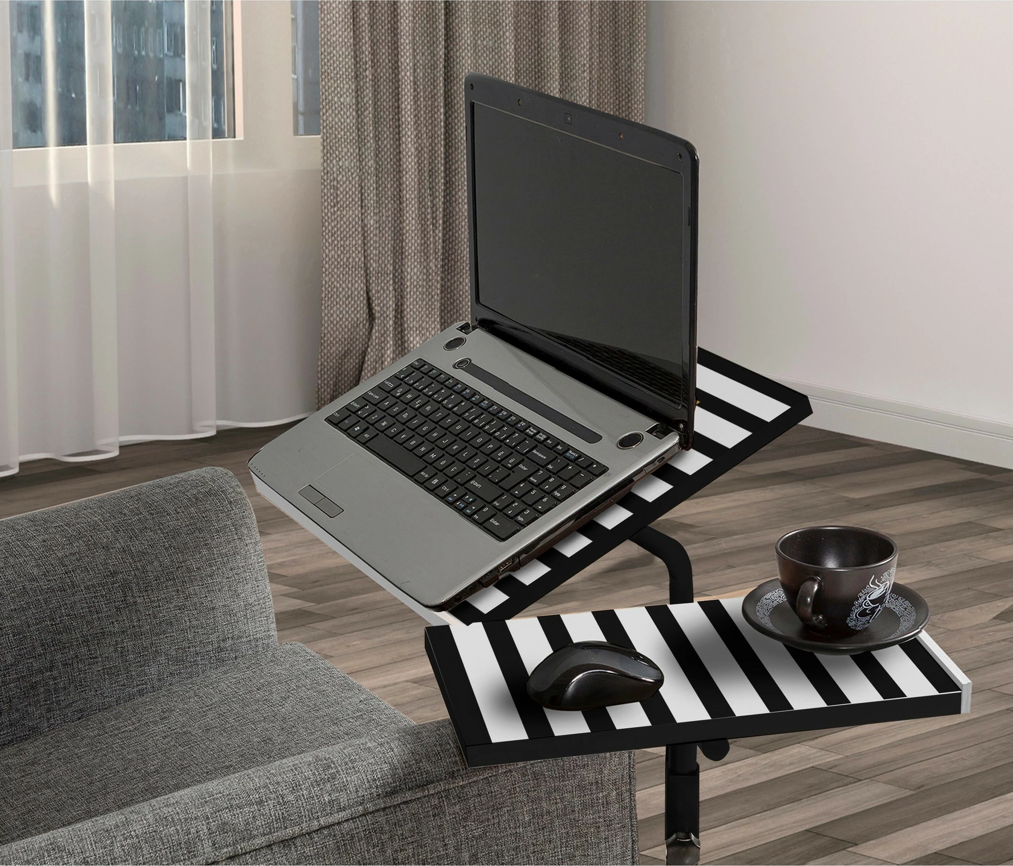 Tavolinë qëndrore për laptop, Skye Decor Glen 768, e bardhë, e zezë