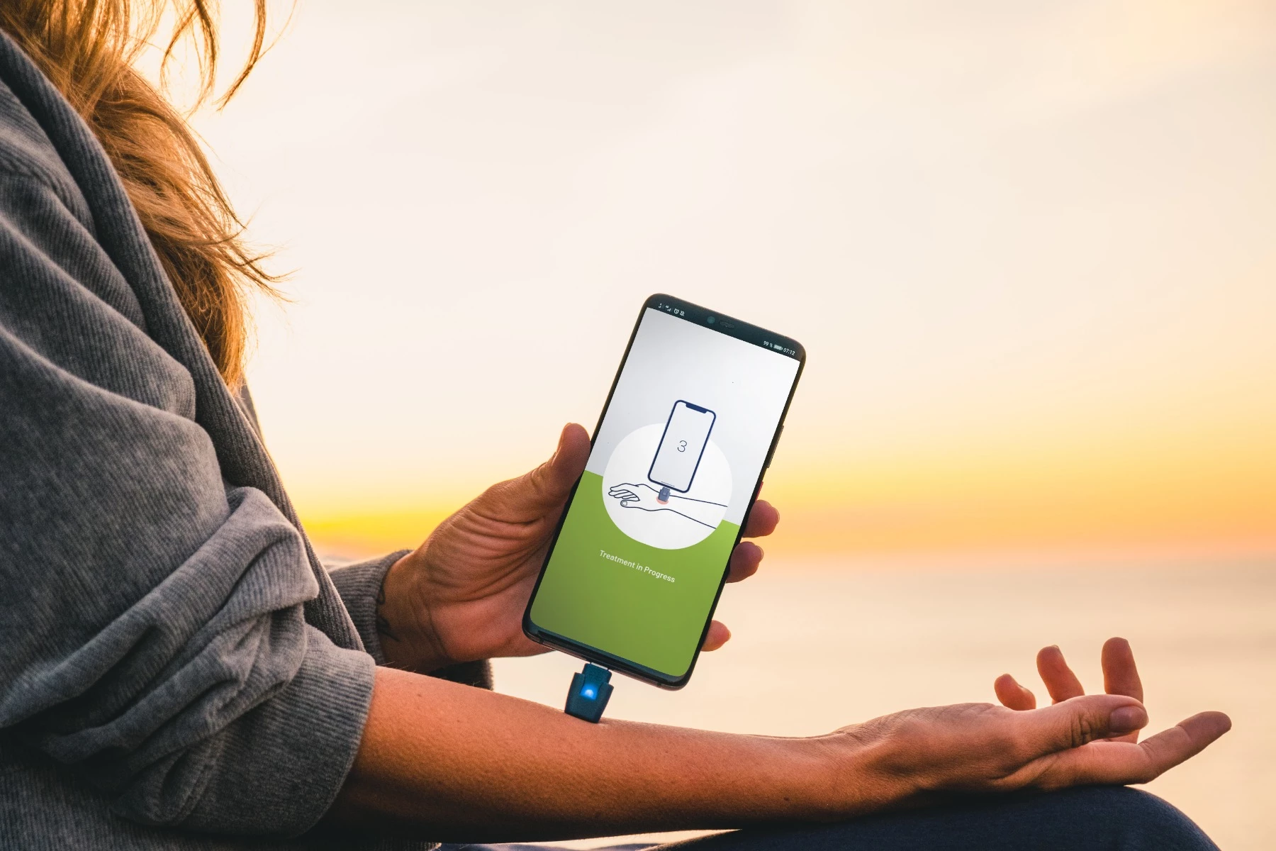 Pajisje kundër pickimeve të insekteve HEAT IT V3 USB-C, e kaltër