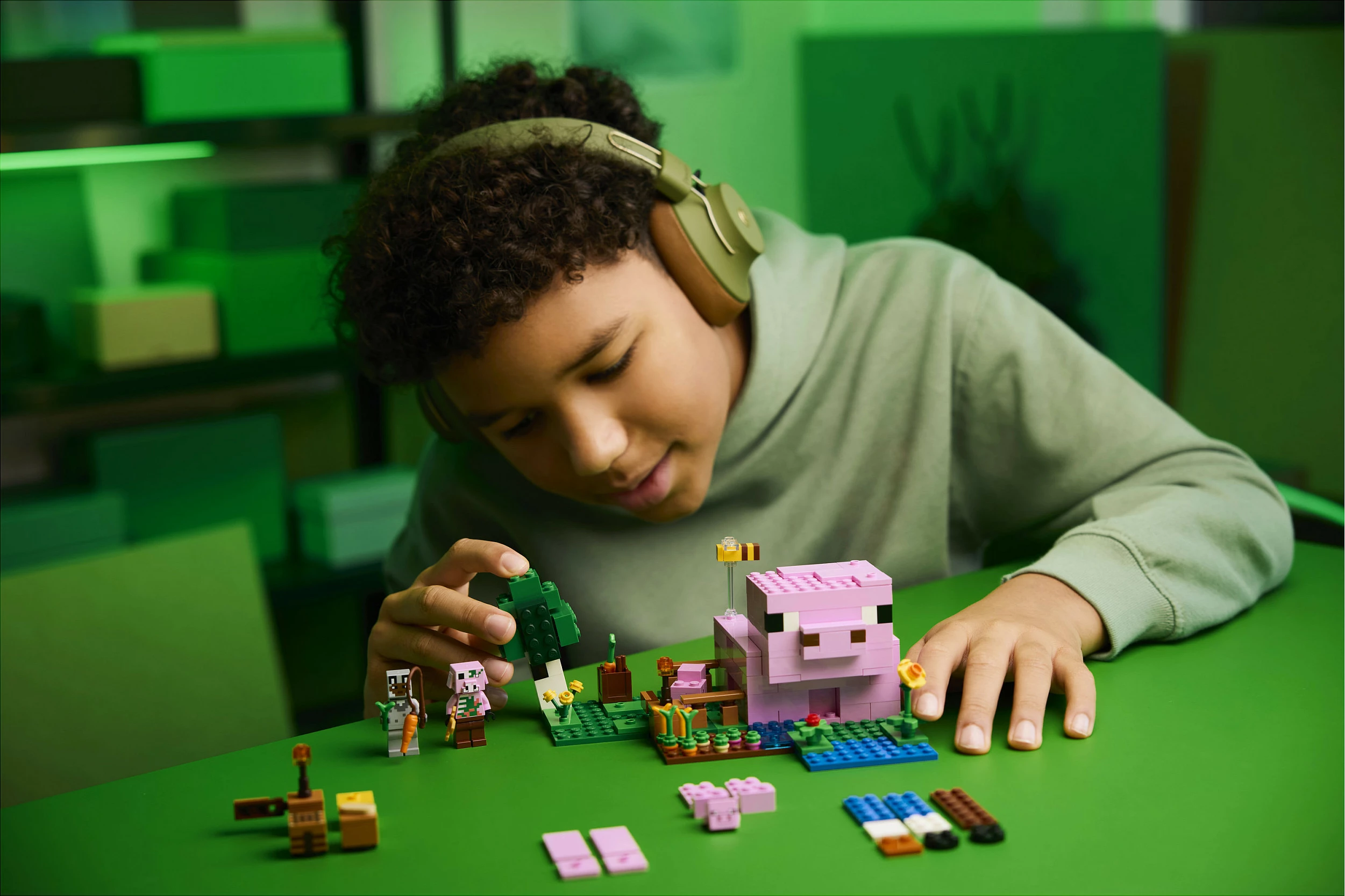 Set ndërtimi LEGO Minecraft 21268 Das Babyschwein-Haus 238 pjesë, multikolor
