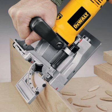 Frezë lamello DeWalt DW682K 600 W, me valixhe
