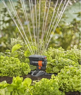 Spërkatës oscilues GARDENA OS 90, për ujitje katrore/drejtkëndëshe, i zi