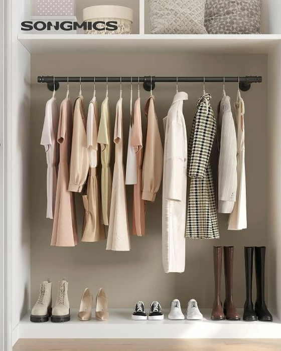 Varëse rrobash murale SONGMICS HSR104B01 170 cm, kapacitet 68 kg, e zezë, set me aksesorë