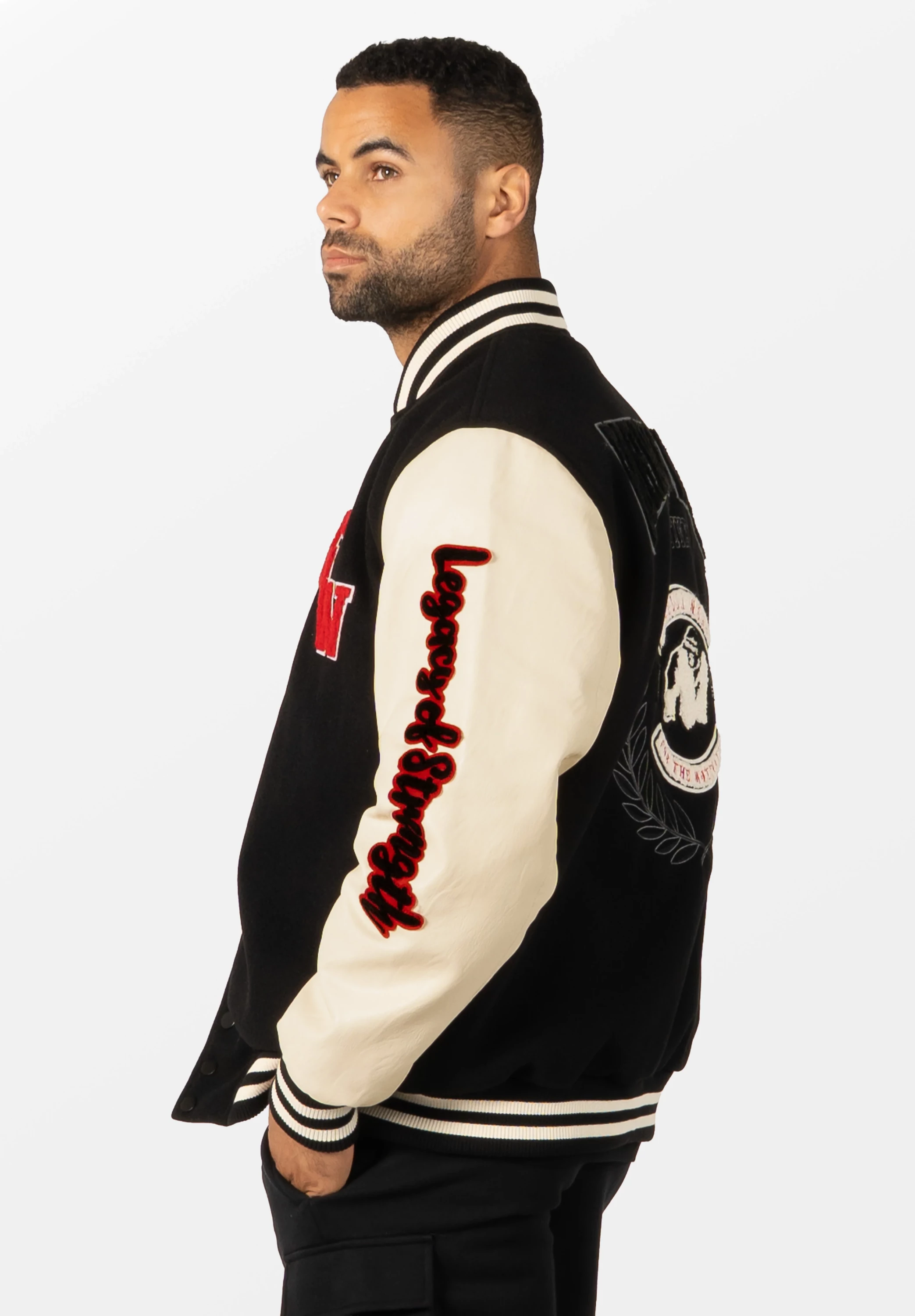 Saint Louis College Jacket - Black [Madhësia: 2XL]