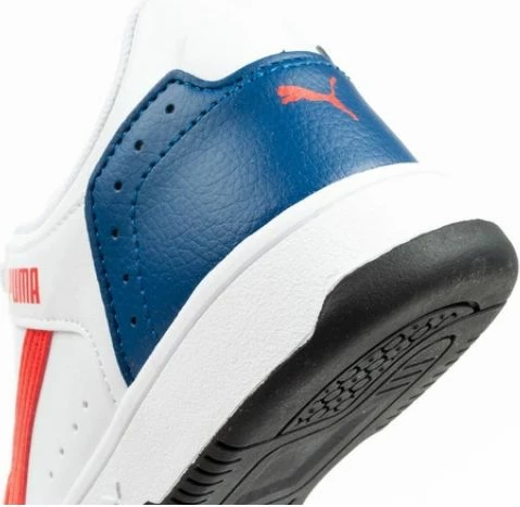 Atlete fëmijë Puma, të bardha