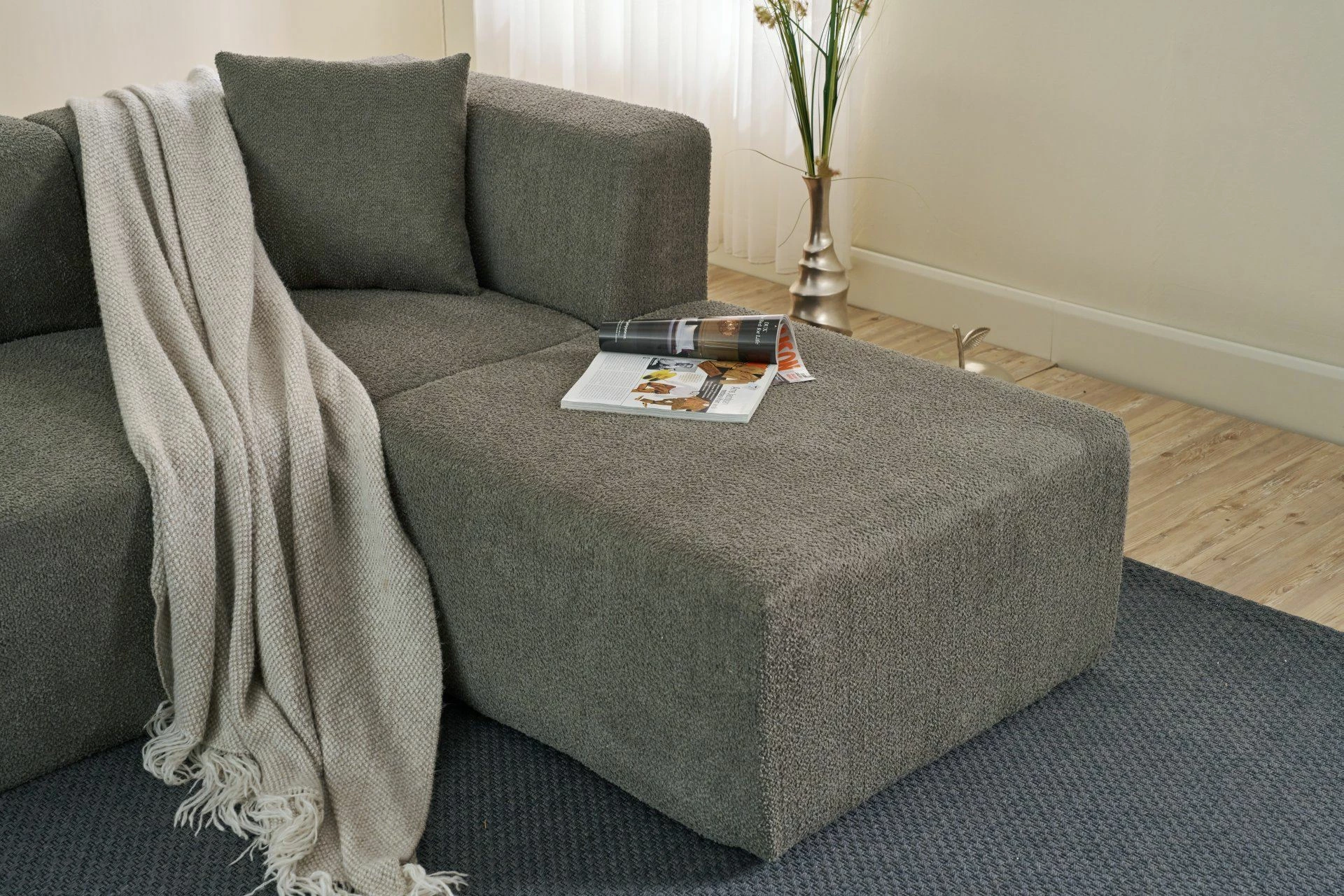 Këndare Atelier del Sofa, ngjyrë gri