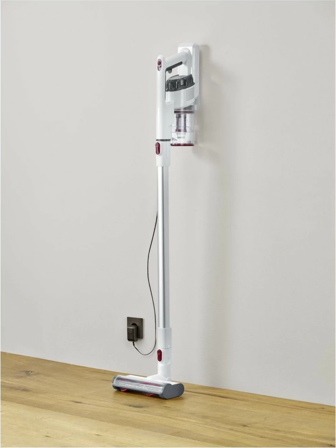 Fshesë Severin HV 7152, vertikale, pa qese, e bardhë