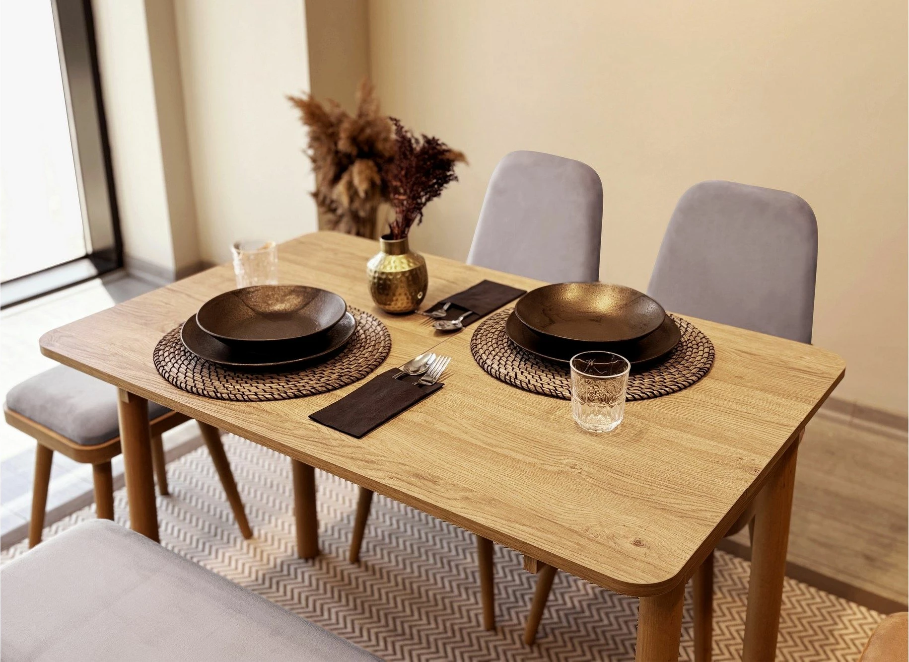 Set tavolinë me karrige për ngrënie, zgjatues, 6 pjesë, Skye Decor, Vina Mini 03 0701, ngjyrë lisi, Soho gri
