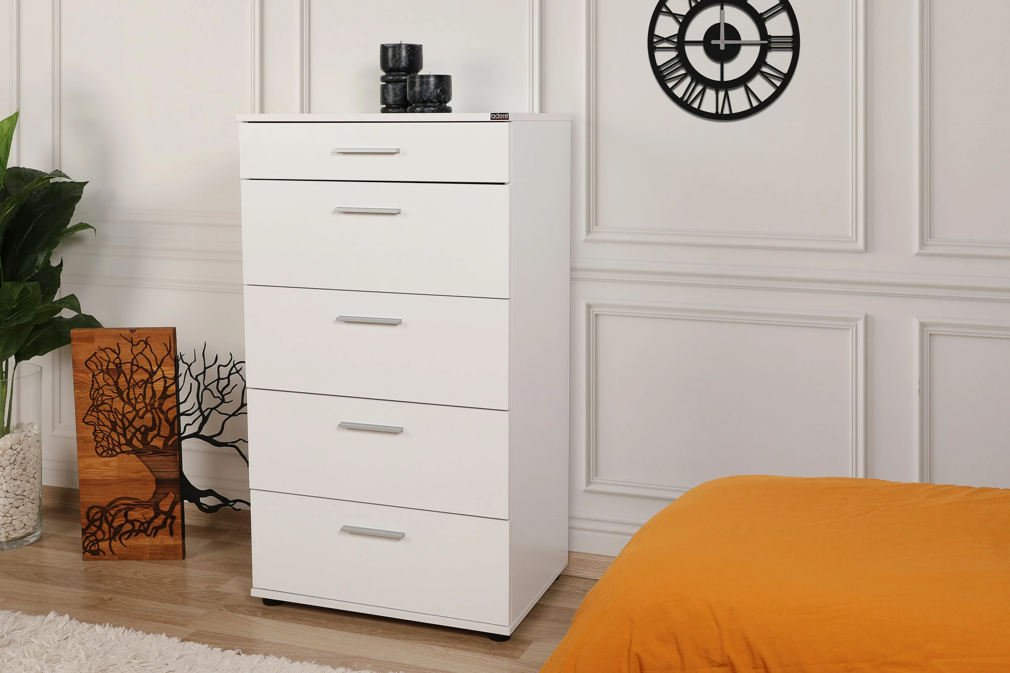 Komodë me 5 sirtarë, ngjyrë e bardhë, Hanah Home, Sfn-550-Bb-1