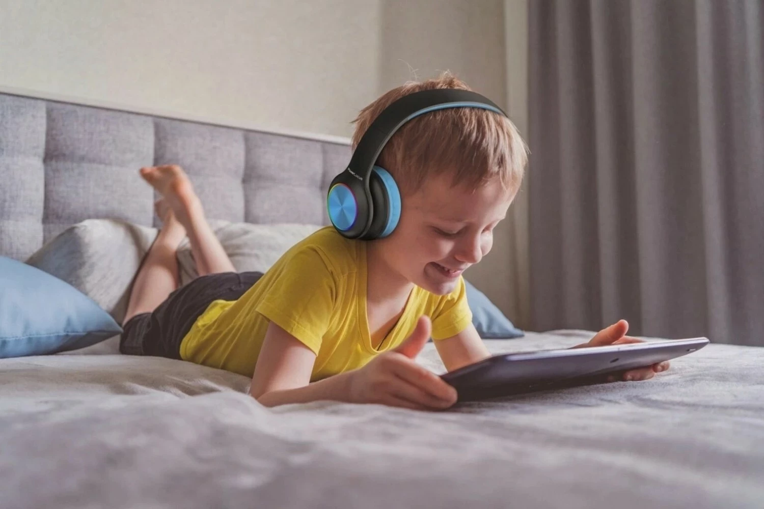 Kufje PowerLocus PLED Kids, Bluetooth, me LED, microSD, Jack 3.5mm, të palosshme, zi/kaltër