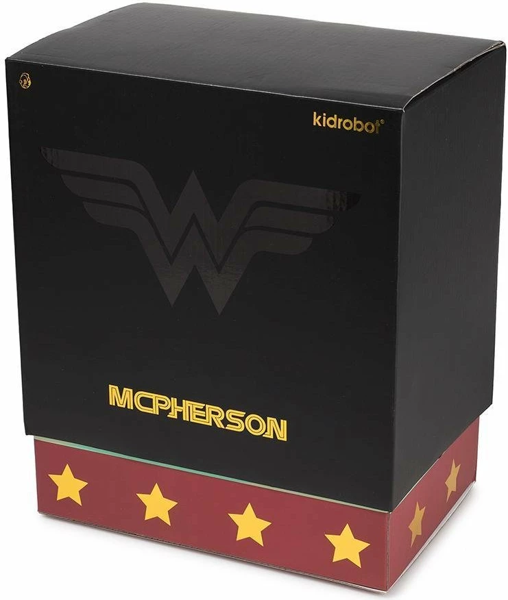 Figurinë koleksionuese Kidrobot Wonder Woman Tara McPherson Medium 28 cm, edicion i limitum 300 copë
