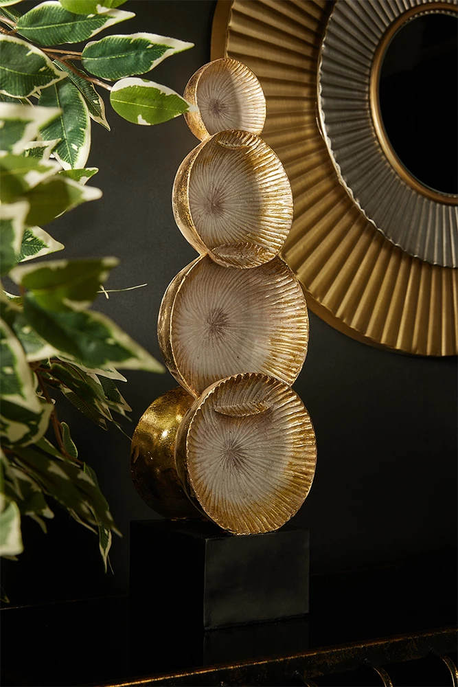 Dekor Totem KESA, polirezine, ngjyrë ari e zezë, 16x12x49cm