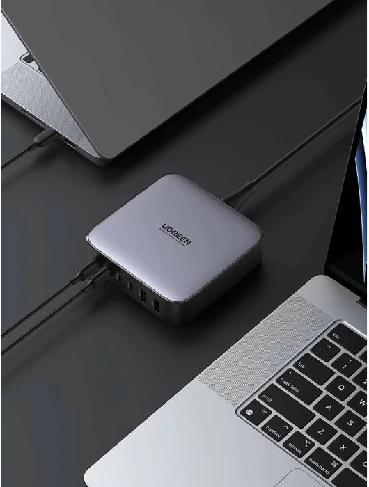 Karikues i shpejtë GaN II UGREEN 40914, 200W, 4x USB-C + 2x USB-A, PD/QC/PPS, e zezë/gri, set me kabllo rryme 2m + USB-C në USB-C 1m