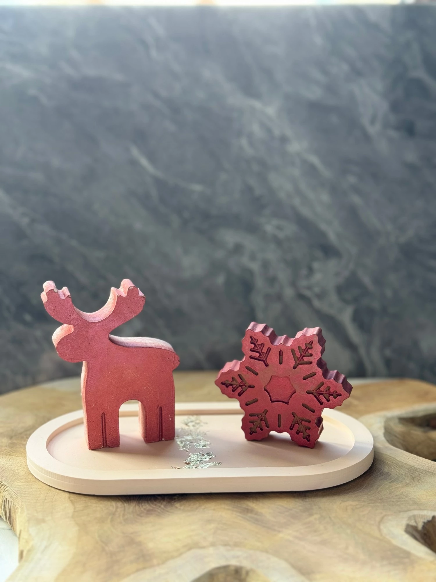 Set dekorativ prej betoni, 2 copë, ngjyrë e kuqe, Evila Originals, Christmas Stone Set3