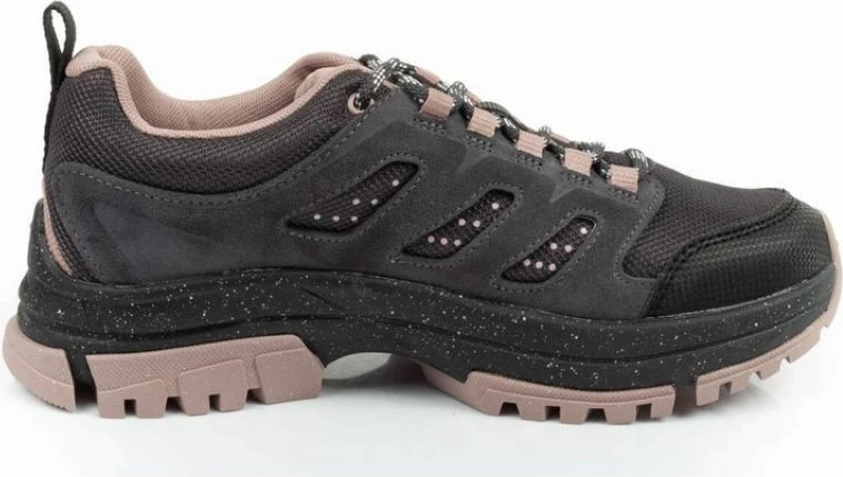 Atlete femra Tamaris, vjollce