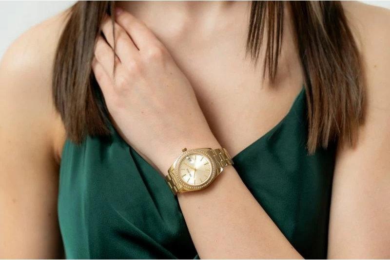 Orë dore për femra Paul Lorens, ari