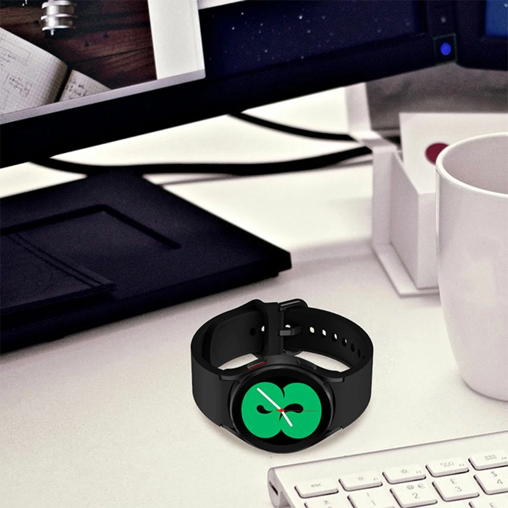 Rrip silikoni Tech-Protect për Samsung Galaxy Watch 4/5/5 Pro/6/7/FE, i zi