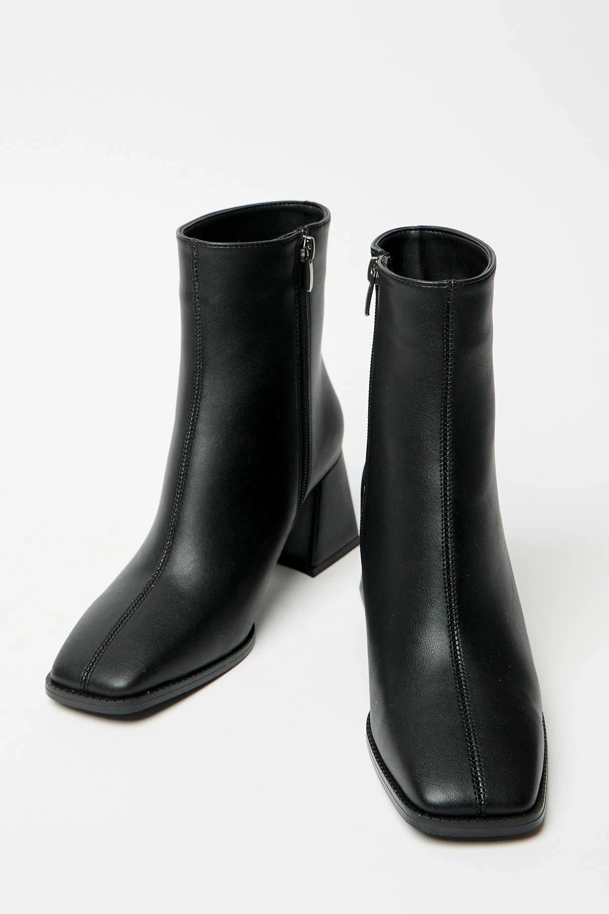 Çizme për gra Jumeon, MK1345025KR20-004, të zeza