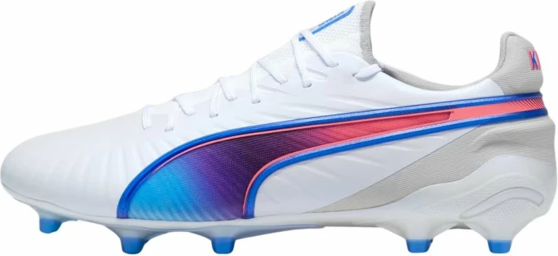 Atlete futbolli Puma për meshkuj, të bardha