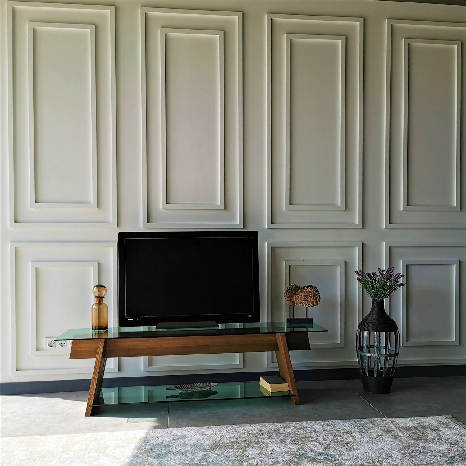 Komodë TV Hanah Home, TV202, ngjyrë arre dhe e gjelbër, xham i temperuar, 158x45x40cm