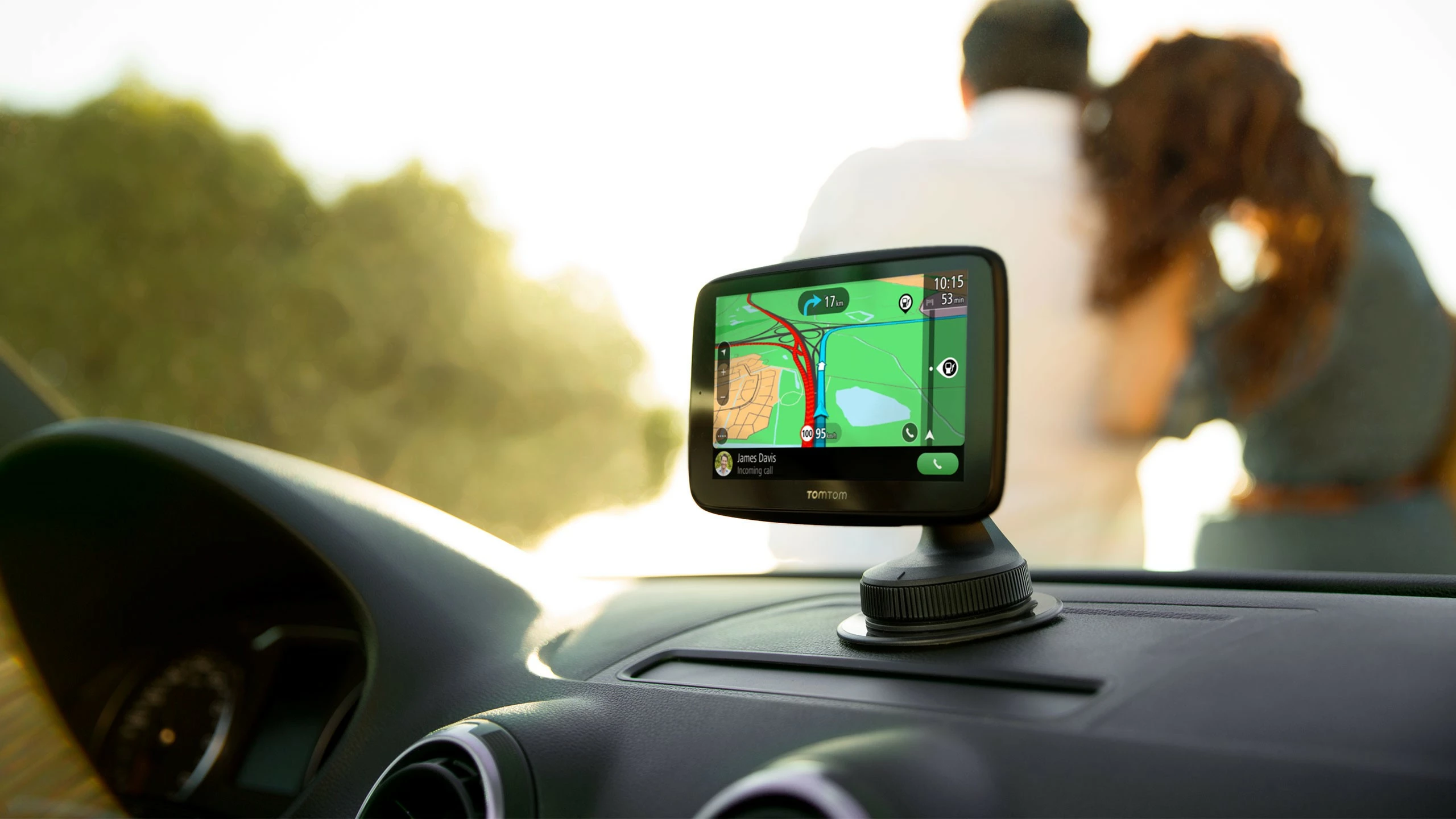 GPS TomTom GO Essential 5, 16GB, 5 inch, e zezë