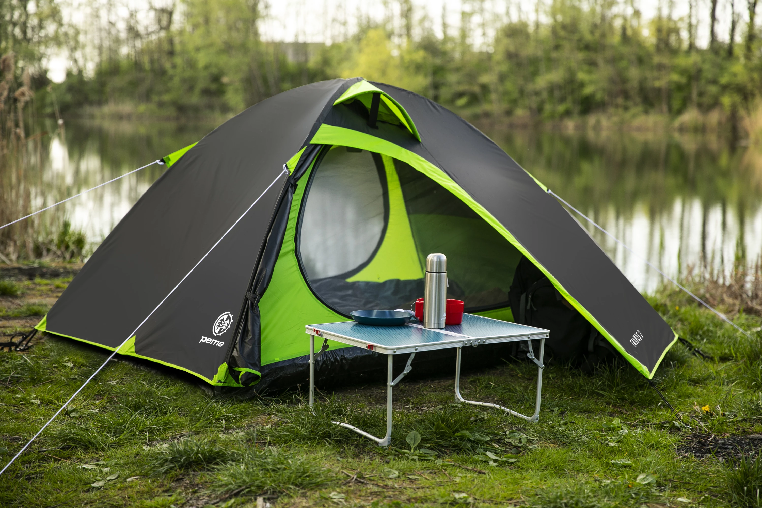 Çadër kampingu Peme Taurus 2, 2-personëshe, dy-shtresore, 3.7 kg, 4000/6000 mm, gri