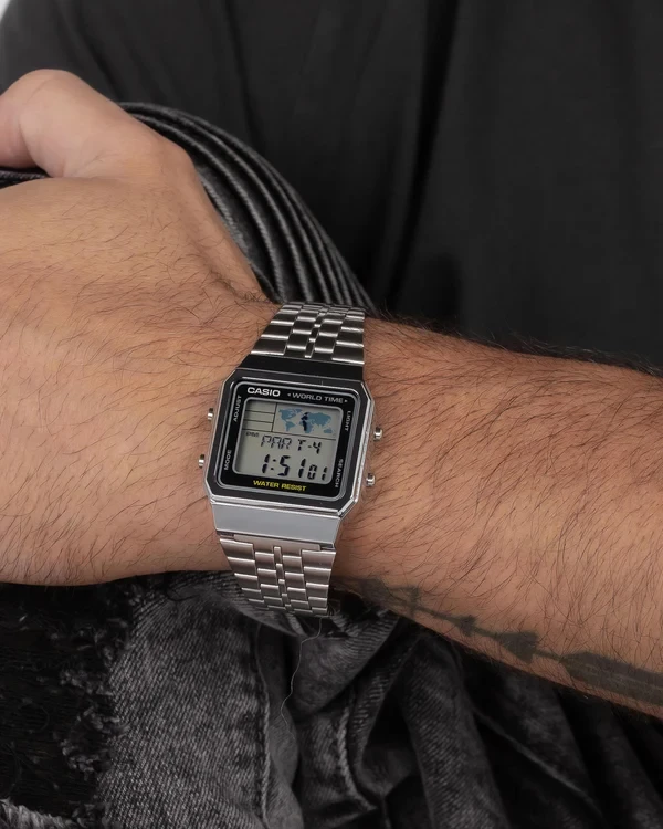 Orë dore Casio A500WA-1, e argjendtë